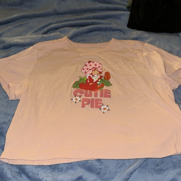 Strawberry shortcut cutie pie crop top - Picture 2 of 4